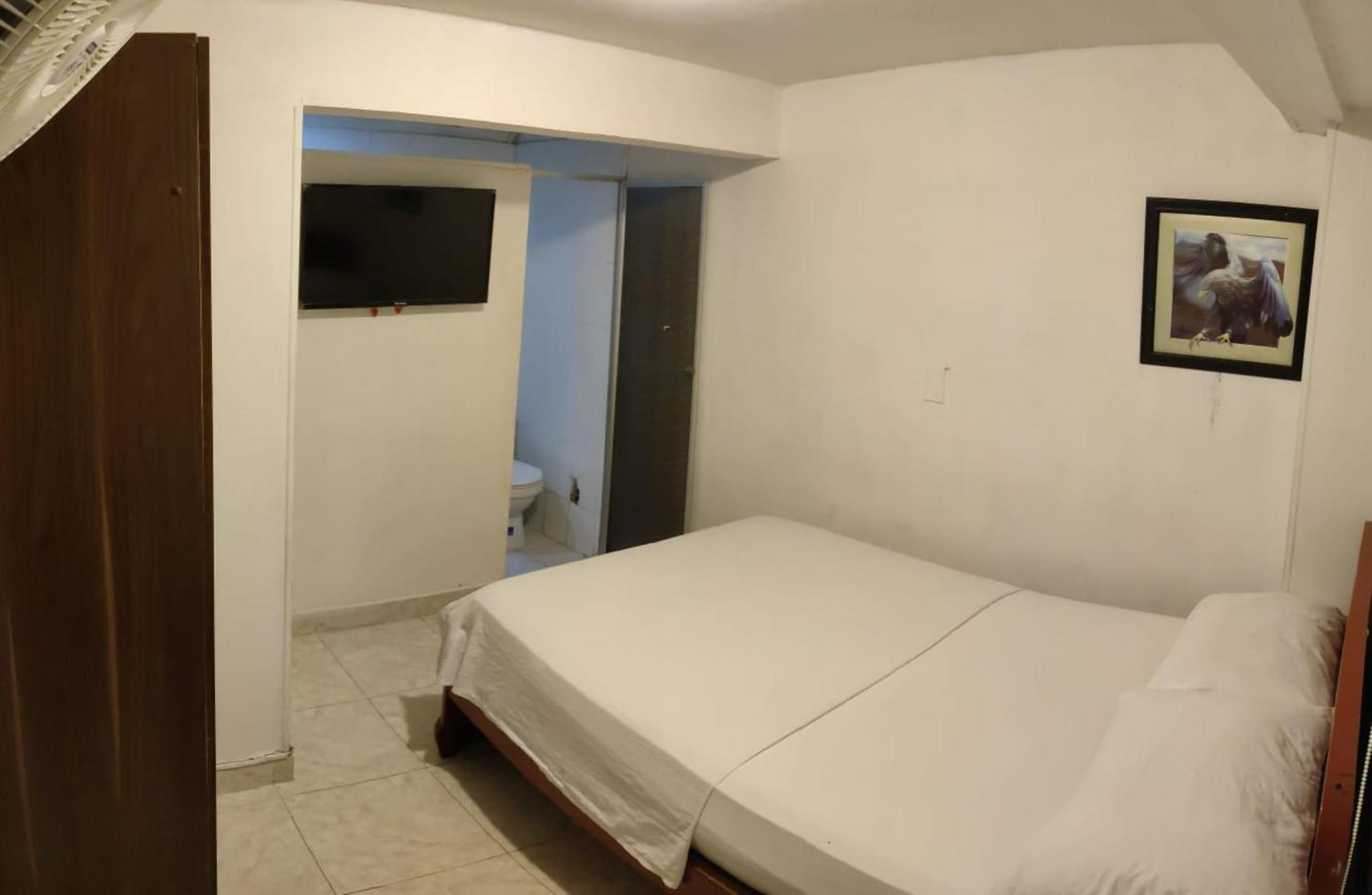 Hostal El Mohan Neiva  Bagian luar foto